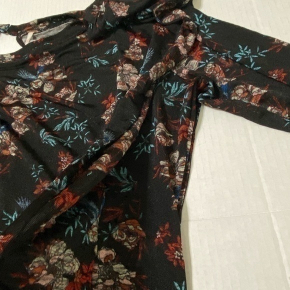 Free people long sleeve floral print with ruffle Size M - Picture 4 of 7